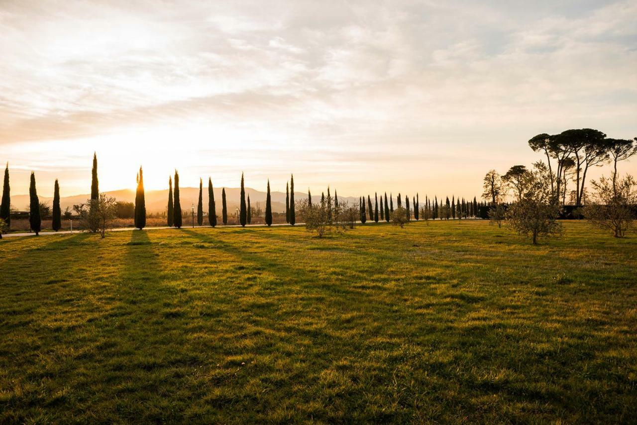 Вилла Agriturismo La Rugea - Le Spighe Прато Экстерьер фото